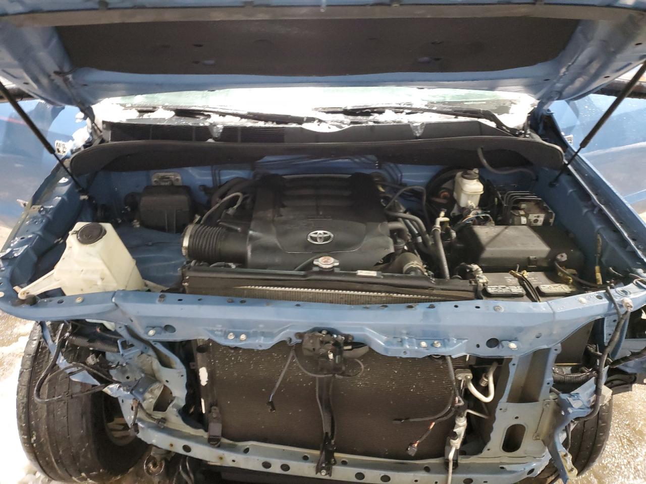 2019 Toyota Tundra VIN 5TFBY5F18KX829813 Copart auction photo, front end / minor dent/scratches damage thumbnail 11