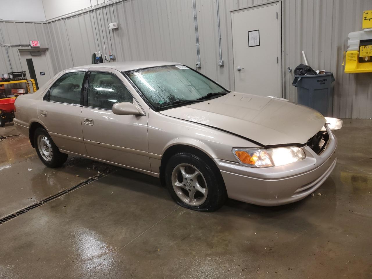 2001 Toyota Camry VIN 4T1BG22K01U859190 Copart auction photo, front end damage thumbnail 4