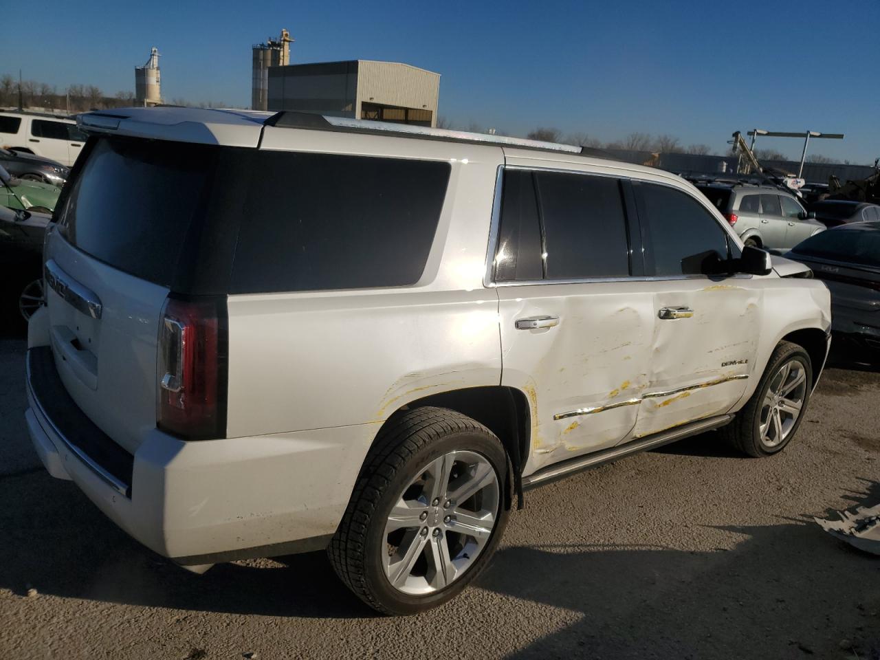 2018 GMC Yukon VIN 1GKS2CKJ8JR392477 Copart auction photo, side damage thumbnail 3