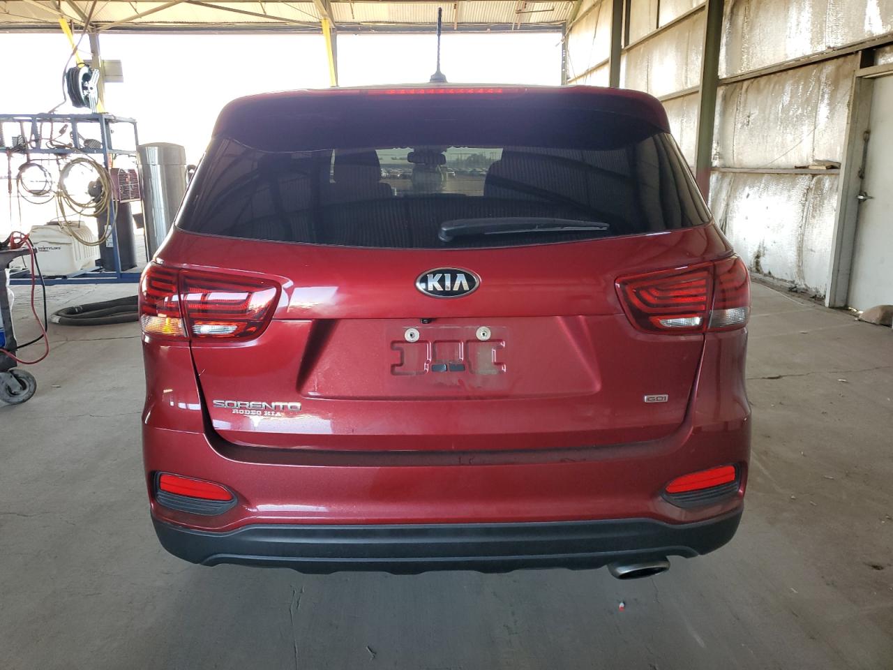 2020 KIA Sorento VIN 5XYPG4A39LG680277 Copart auction photo, front end damage thumbnail 6