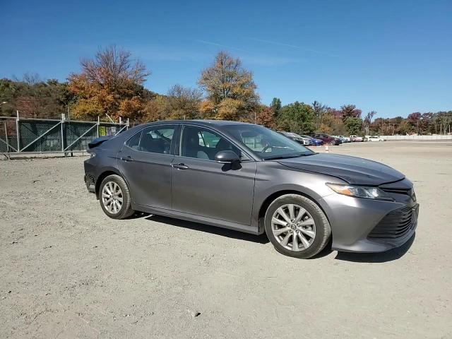 2019 Toyota Camry VIN 4T1B11HK5KU749904 Copart auction photo, rear end damage thumbnail 10