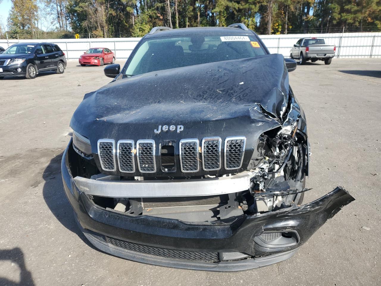 2019 Jeep Grand Cherokee VIN 1C4PJLLB6KD144058 Copart auction photo, front end damage thumbnail 5