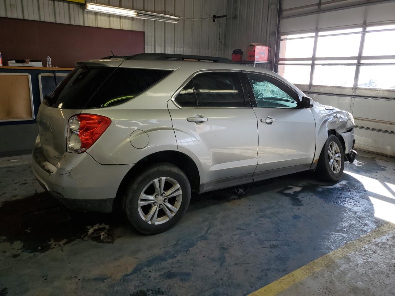 2015 Chevrolet Equinox VIN 2GNFLFEK8F6169933 Copart auction photo, front end / rear end damage thumbnail 3