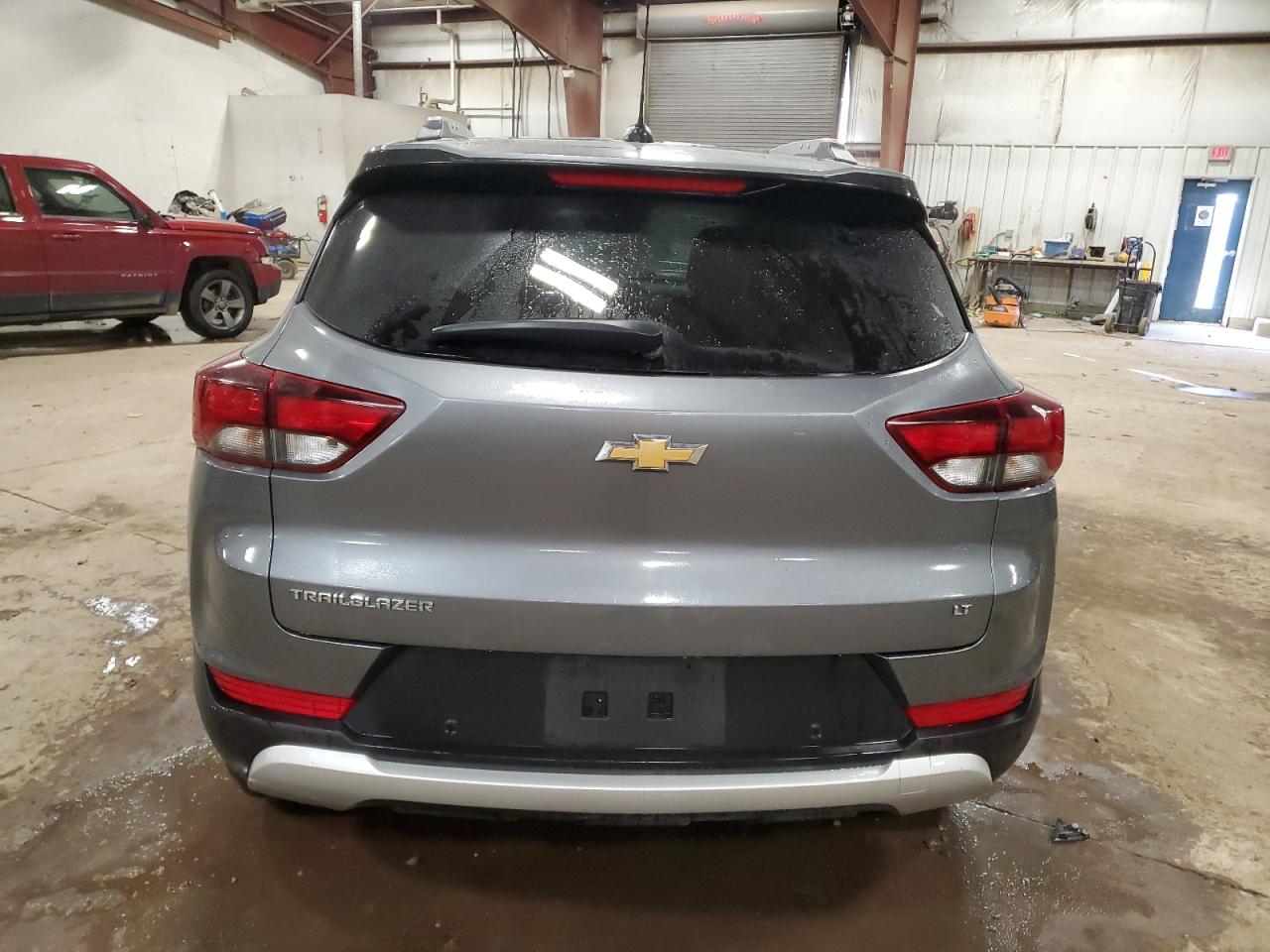 2021 Chevrolet TrailBlazer VIN KL79MPS29MB021200 Copart auction photo, front end / side damage thumbnail 6