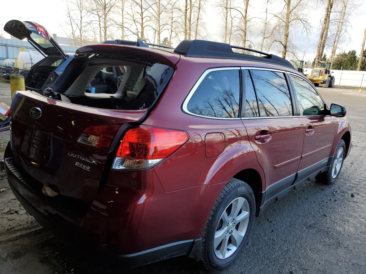 2014 Subaru Outback VIN 4S4BRBLC0E3281461 Copart auction photo, rear end / front end damage thumbnail 3