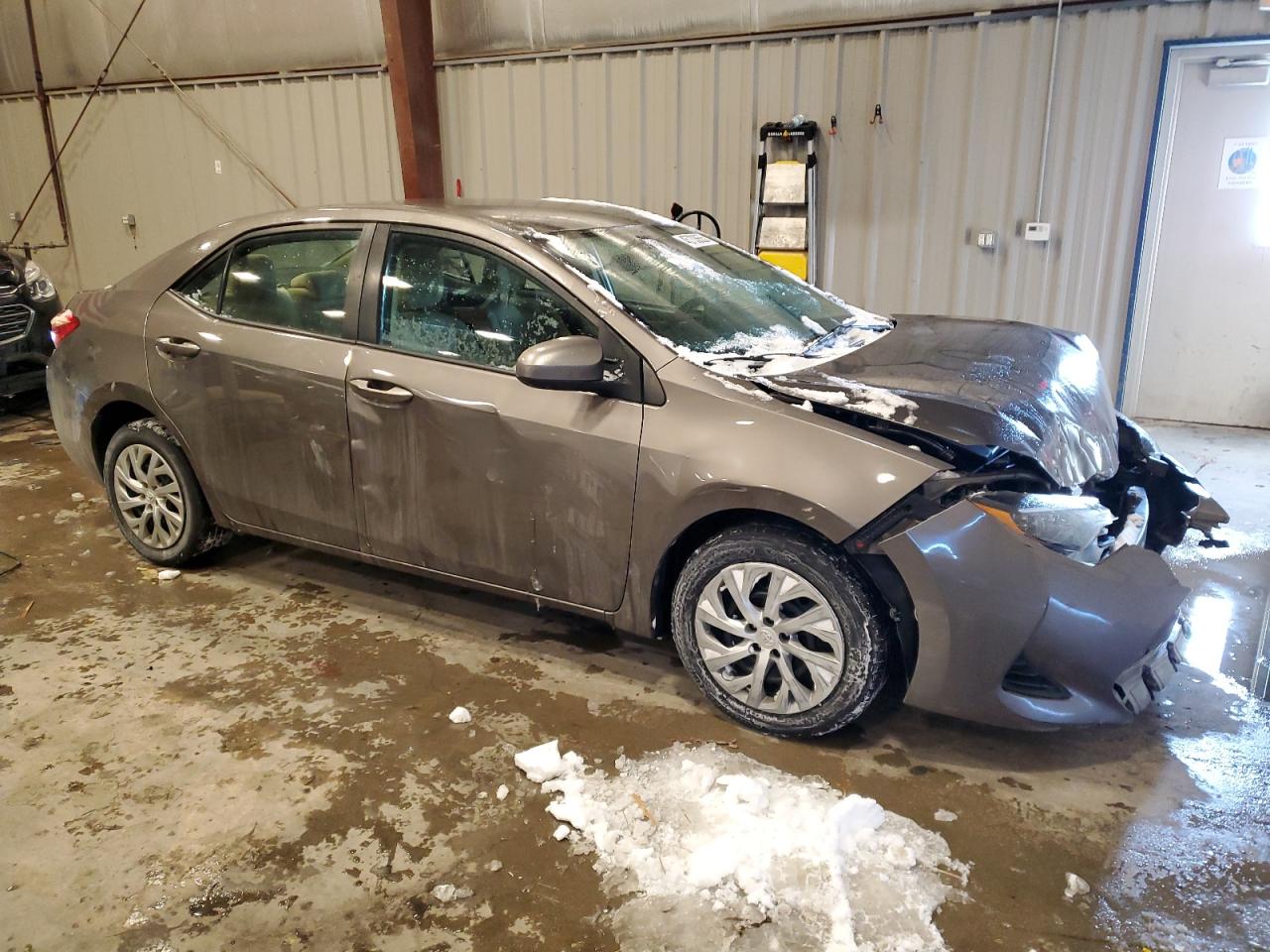 2019 Toyota Corolla VIN 2T1BURHE7KC127516 Copart auction photo, front end damage thumbnail 4