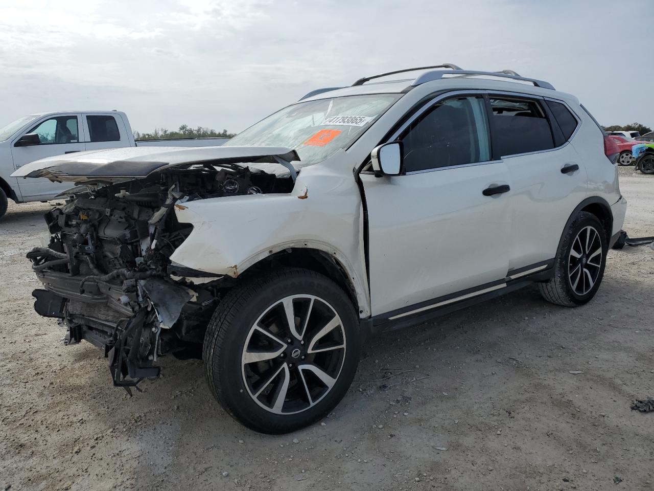 2017 Nissan Rogue VIN JN8AT2MT8HW400316