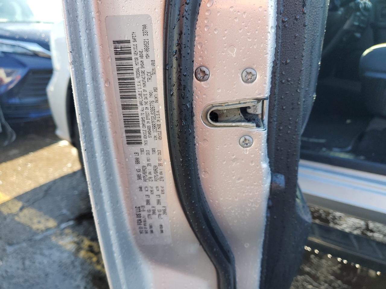 2018 RAM 1500 VIN 1C6RR7FG2JS326776 Copart auction photo, rear end damage thumbnail 13