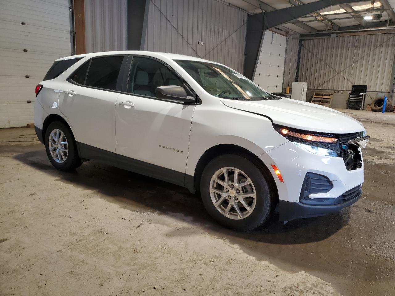 2022 Chevrolet Equinox VIN 3GNAXHEV4NS212247 Copart auction photo, front end damage thumbnail 4