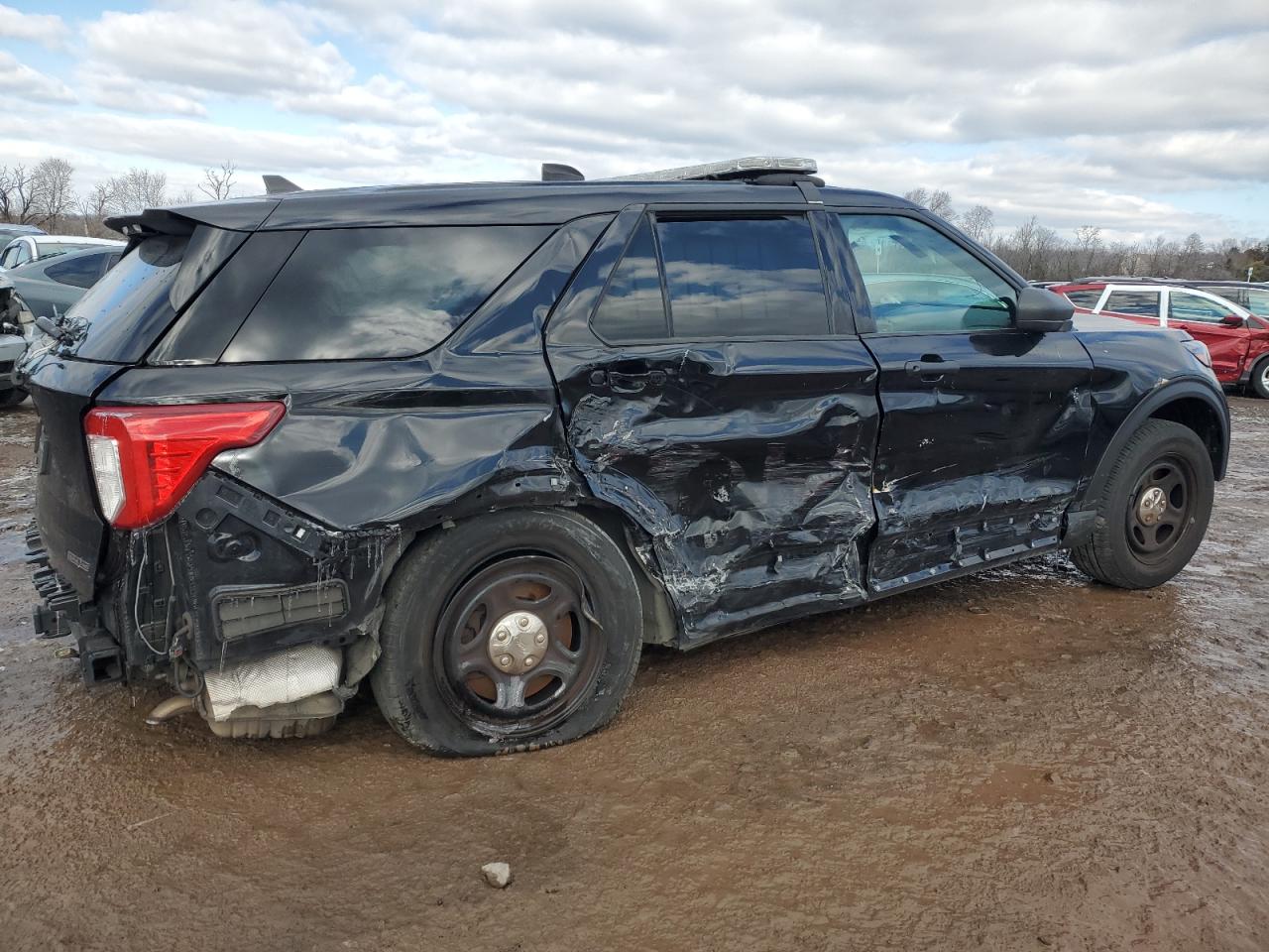 2022 Ford Explorer VIN 1FM5K8ABXNGA42328 Copart auction photo, side / rear end damage thumbnail 3