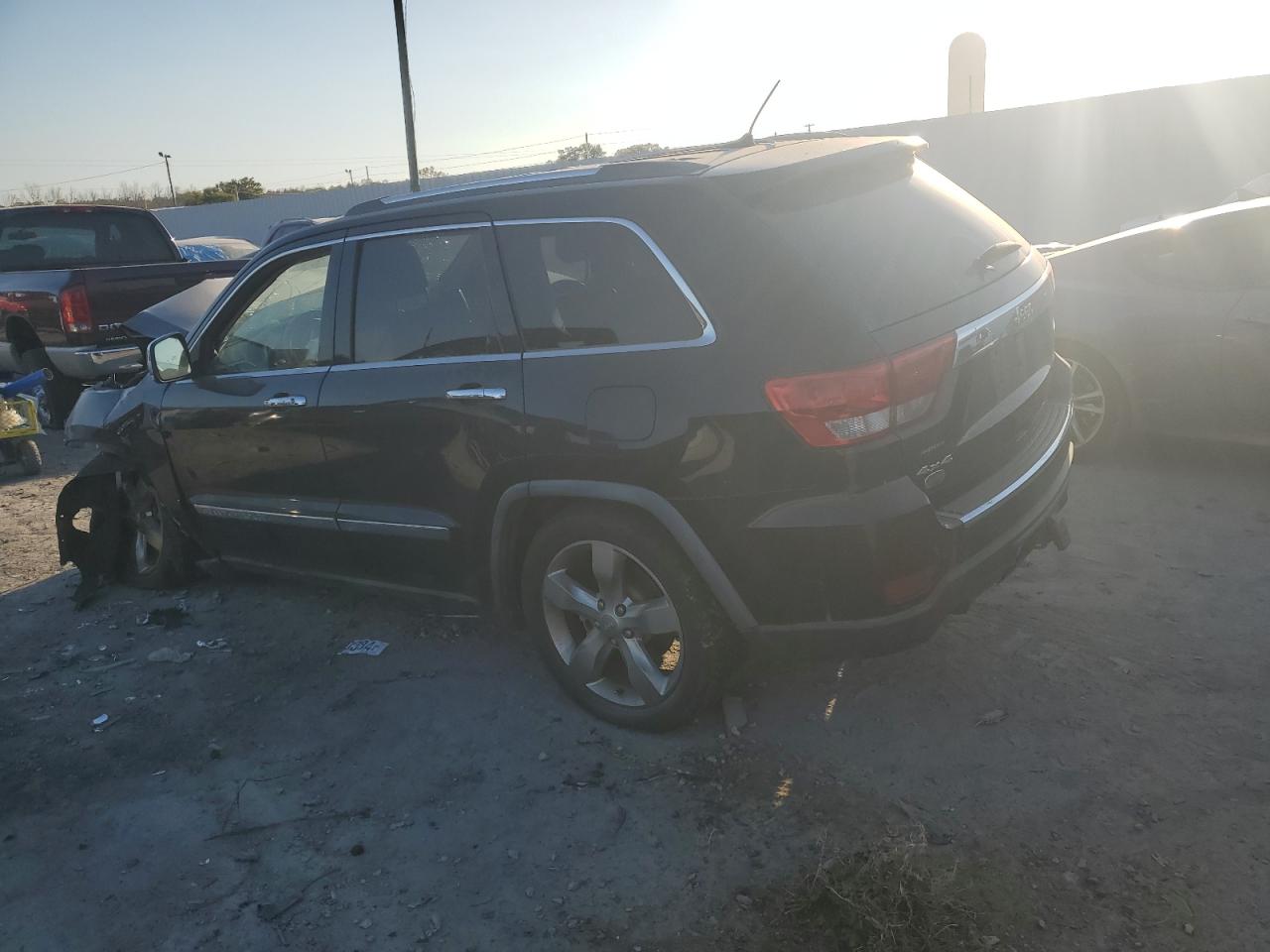 2011 Jeep Grand Cherokee VIN 1J4RR6GT7BC541462 Copart auction photo, all over damage thumbnail 2