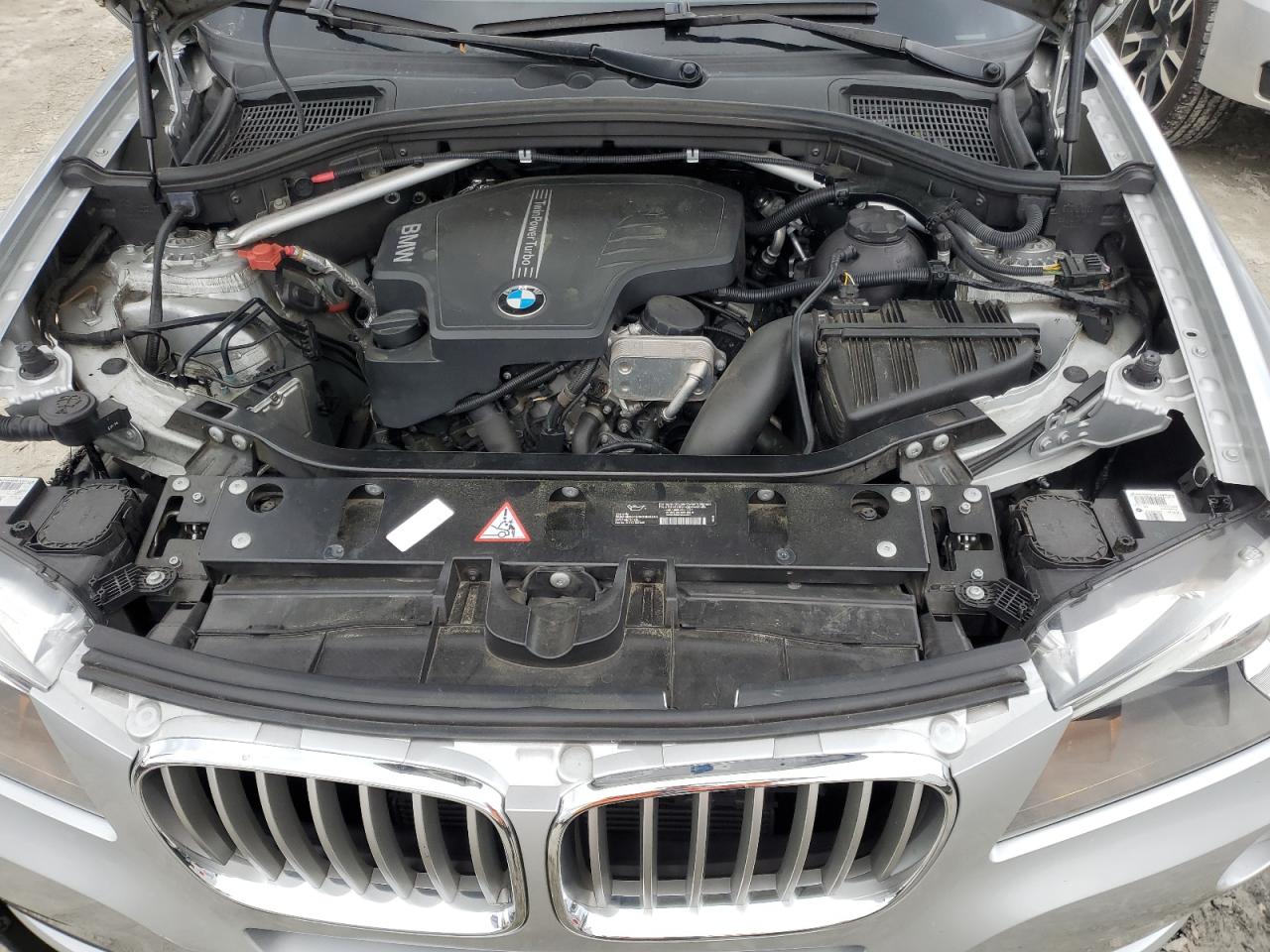 2014 BMW X3 VIN 5UXWX9C5XE0D31811 Copart auction photo, front end / minor dent/scratches damage thumbnail 12