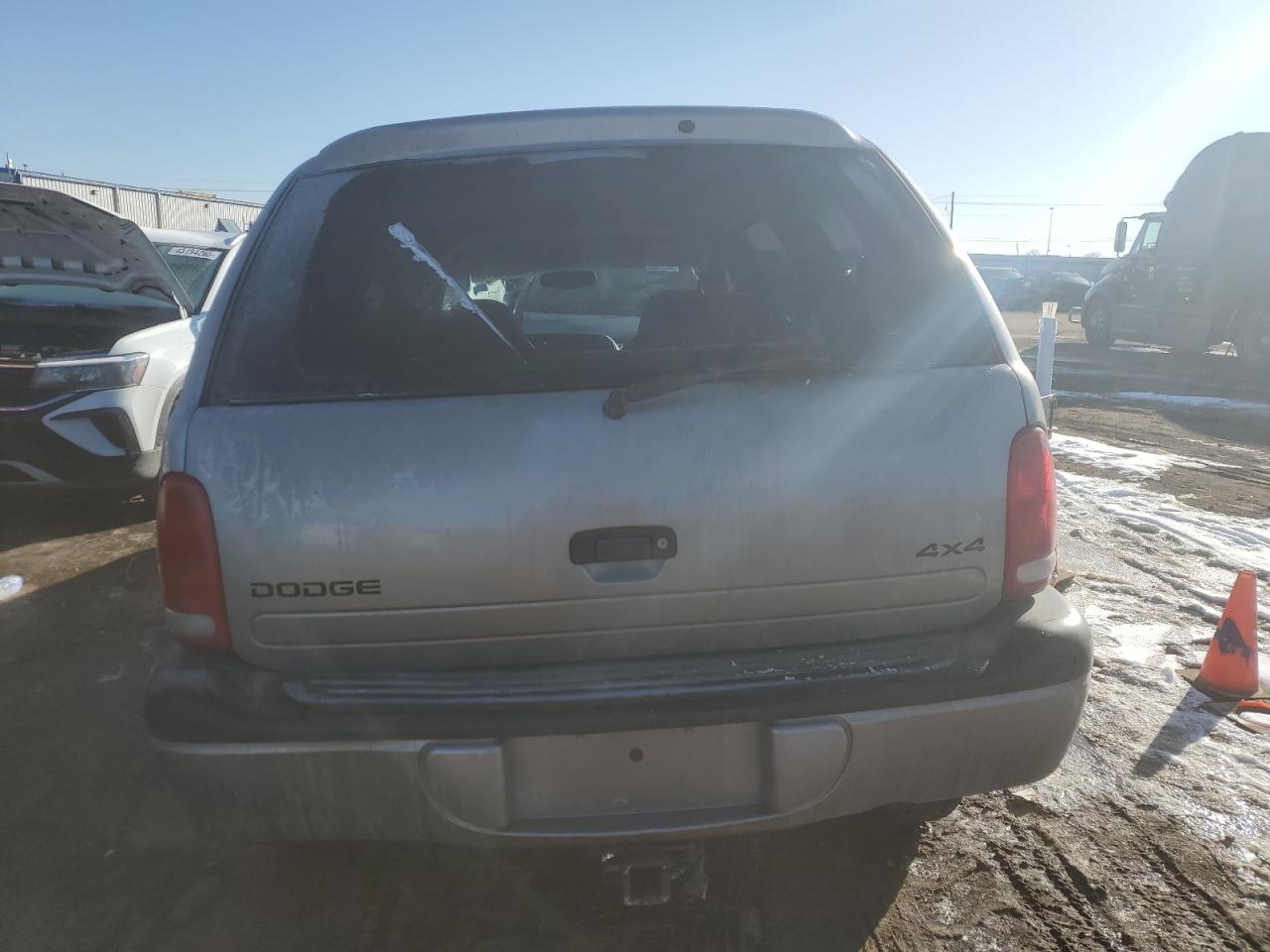 2000 Dodge Durango VIN 1B4HS28NXYF158019 Copart auction photo, all over damage thumbnail 6