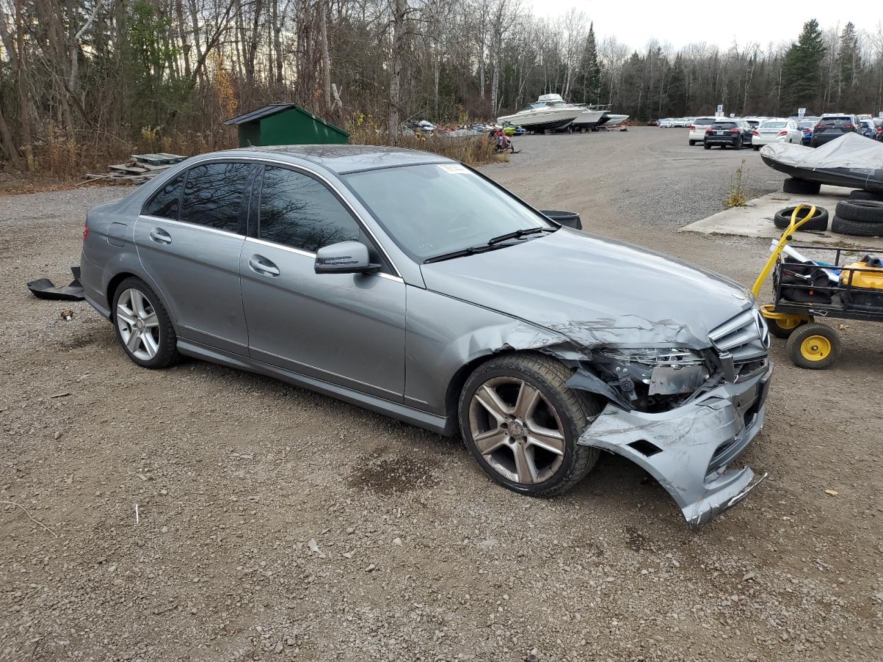 2011 Mercedes-Benz C-klasse VIN WDDGF8BB6BA496953 Copart auction photo, front end / side damage thumbnail 4