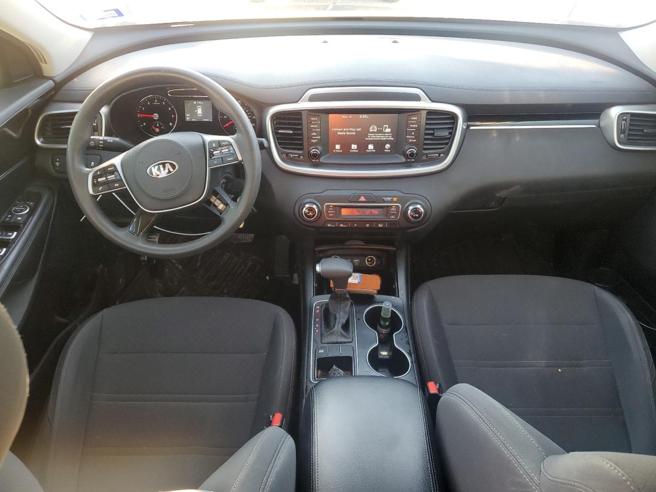 2019 KIA Sorento VIN 5XYPG4A51KG496600 Copart auction photo, front end damage thumbnail 8