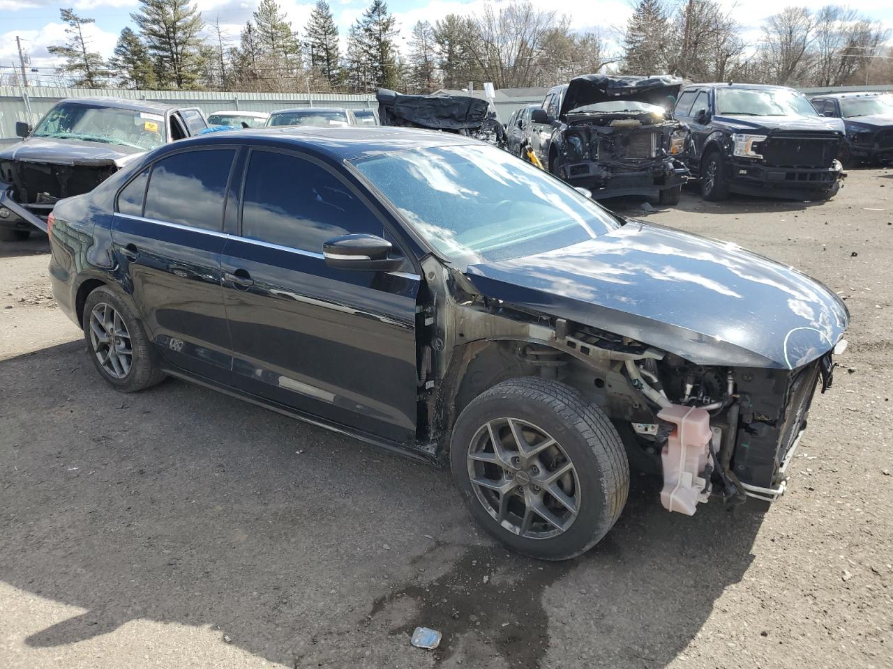 2015 Volkswagen Jetta VIN 3VWD17AJ0FM263963 Copart auction photo, front end damage thumbnail 4
