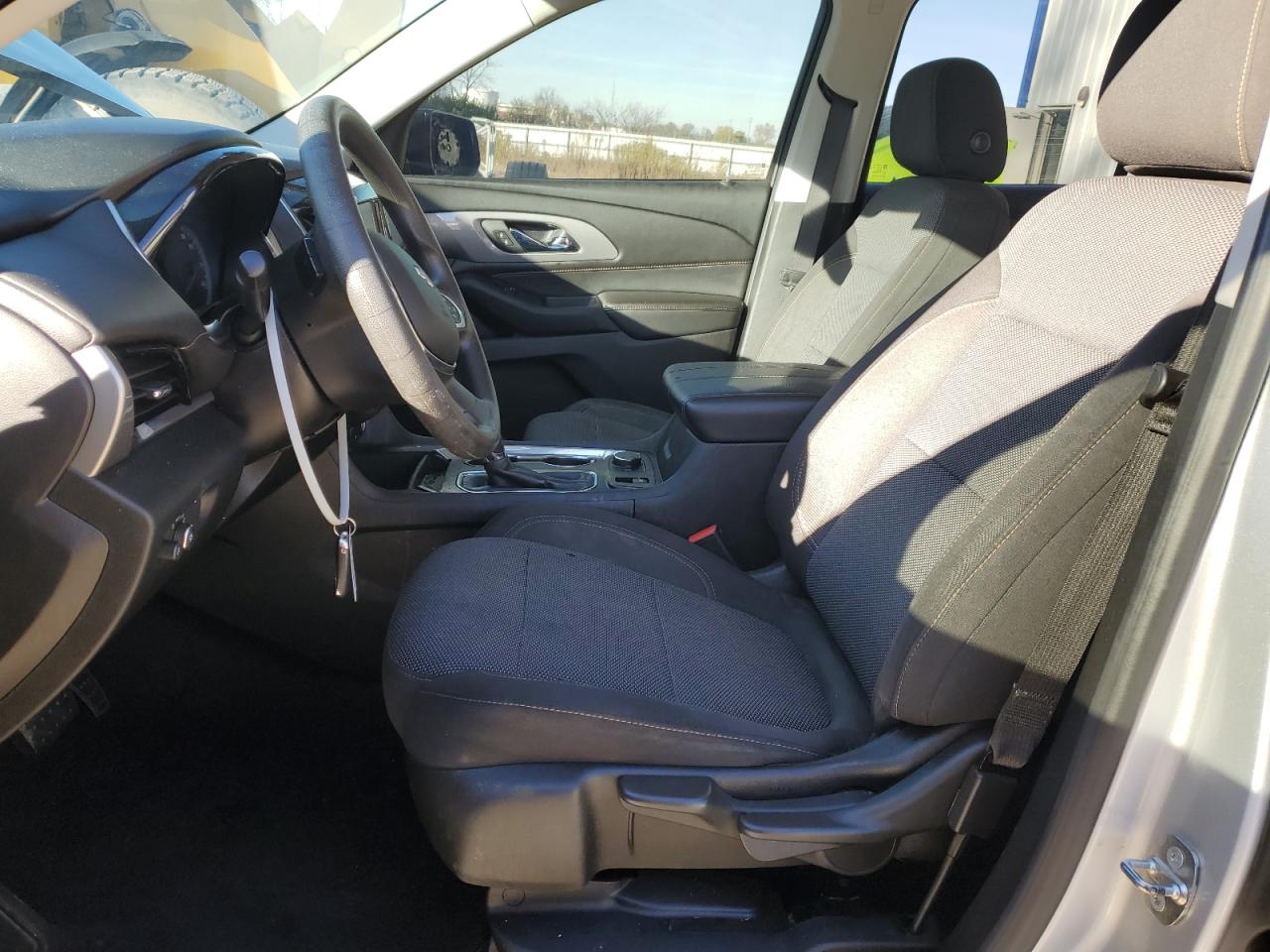 2018 Chevrolet Traverse VIN 1GNERFKWXJJ179098 Copart auction photo, front end / side damage thumbnail 7