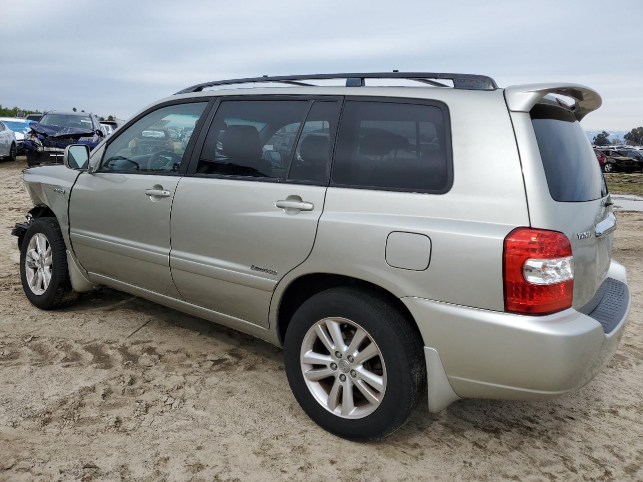 2006 Toyota Highlander VIN JTEDW21A260010925 Copart auction photo, front end / undercarriage damage thumbnail 2