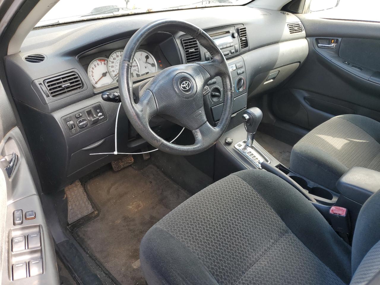 2005 Toyota Corolla VIN 1NXBR32E15Z389333 Copart auction photo, mechanical / all over damage thumbnail 8