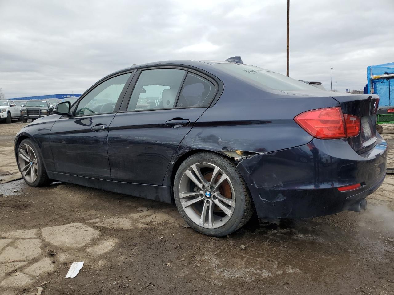 2013 BMW 3er VIN WBA3C1G56DNR46413 Copart auction photo, side damage thumbnail 2