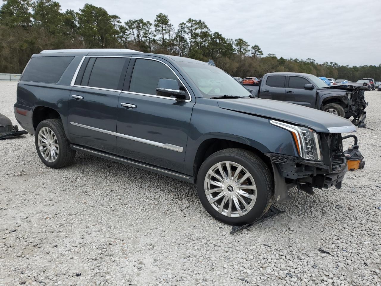 2019 Cadillac Escalade VIN 1GYS3JKJ9KR355933 Copart auction photo, front end / side damage thumbnail 4