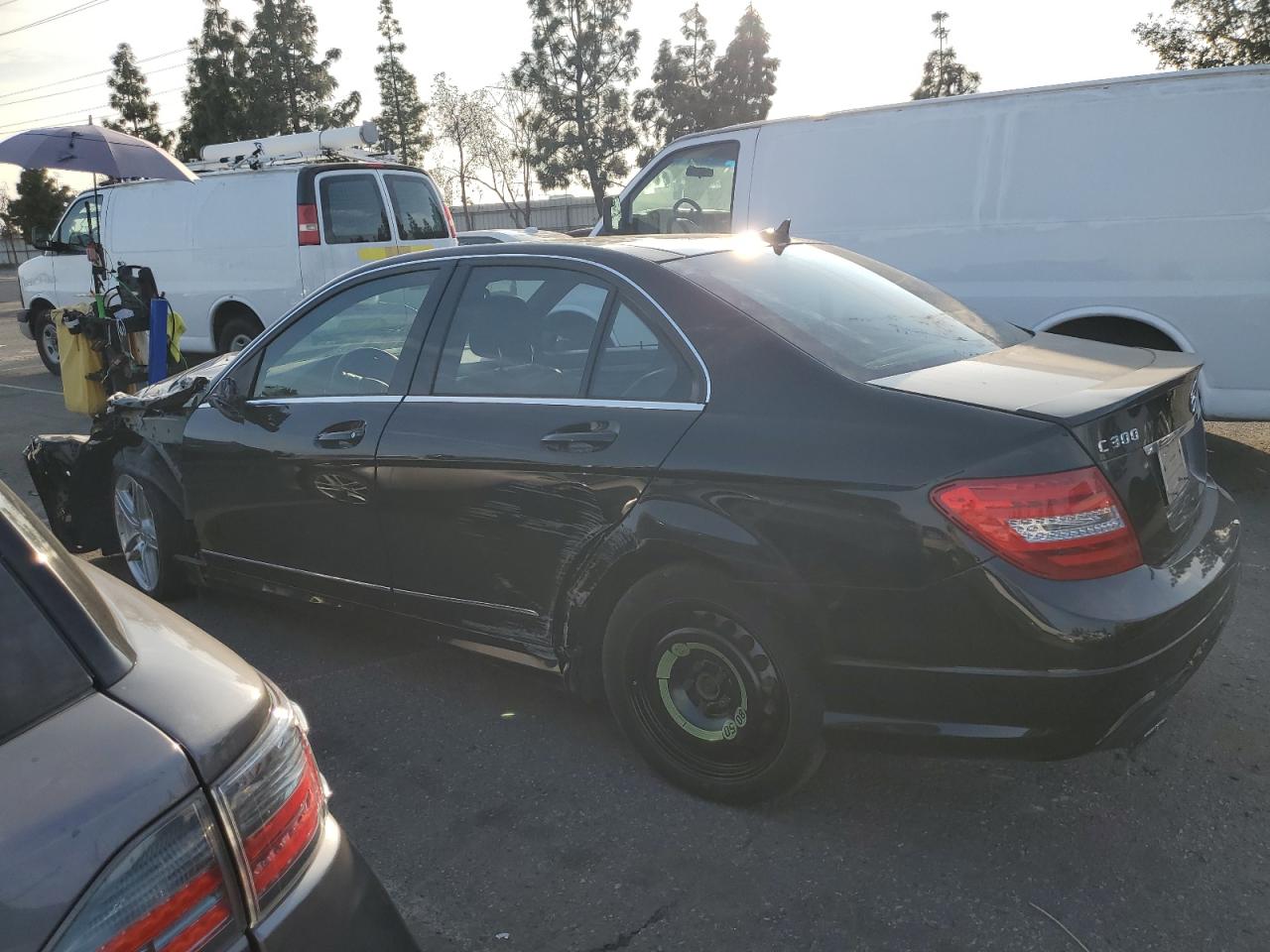 2013 Mercedes-Benz C-klasse VIN WDDGF8AB0DA765694 Copart auction photo, all over damage thumbnail 2