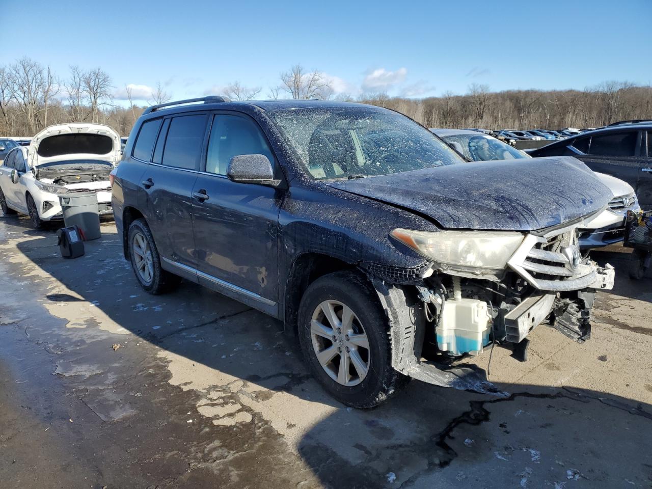 2012 Toyota Highlander VIN 5TDBK3EH9CS155960 Copart auction photo, front end / minor dent/scratches damage thumbnail 4