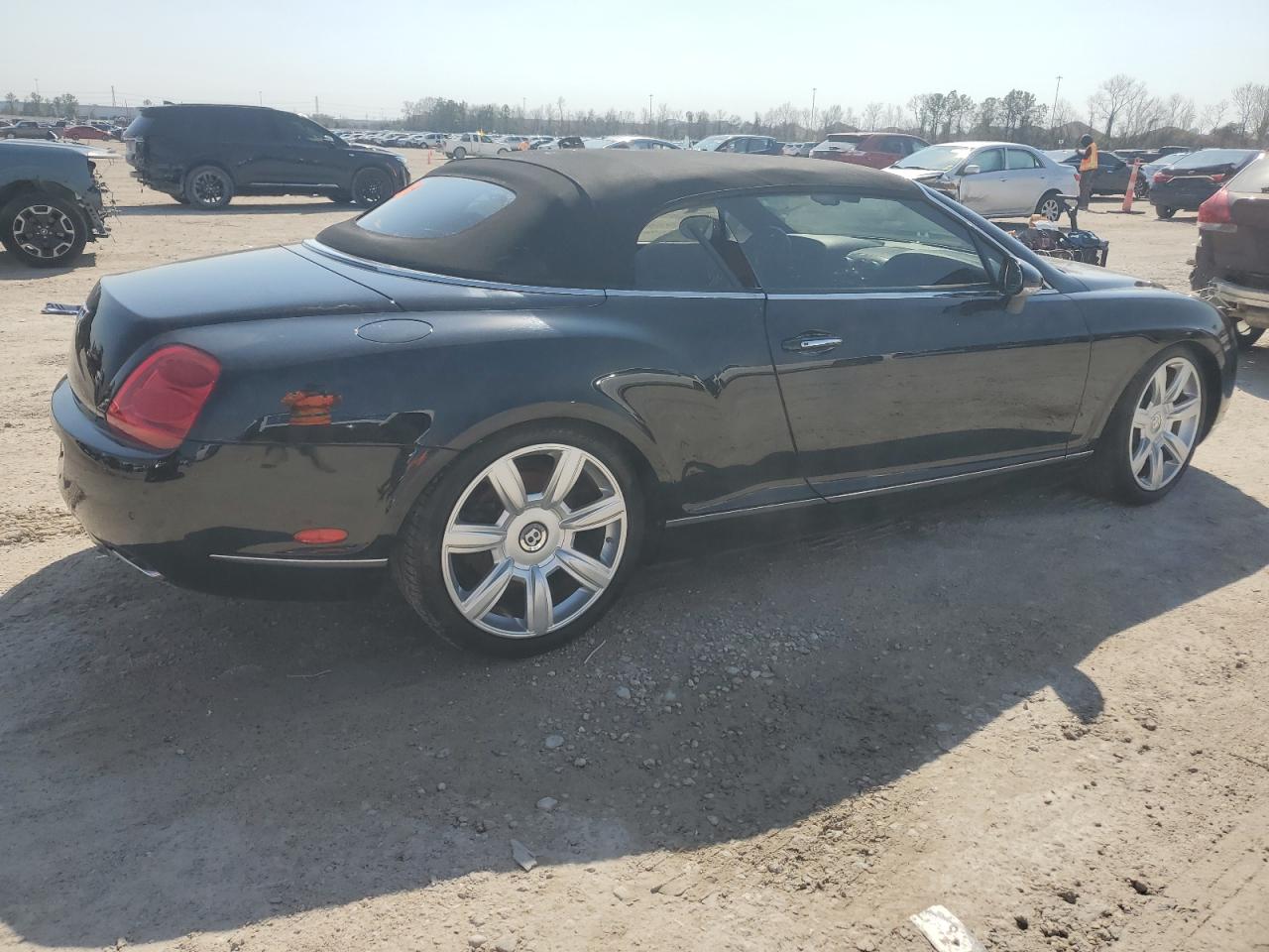 2007 Bentley Continental VIN SCBDR33W57C049313 Copart auction photo, water/flood / front end damage thumbnail 3