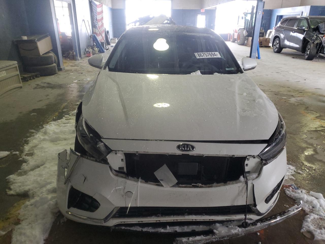 2018 KIA Cadenza VIN KNALC4J10J5096264 Copart auction photo, all over damage thumbnail 5