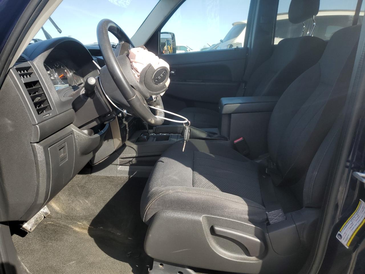 2012 Jeep Liberty (North America) VIN 1C4PJMAK2CW138577 Copart auction photo, front end damage thumbnail 7