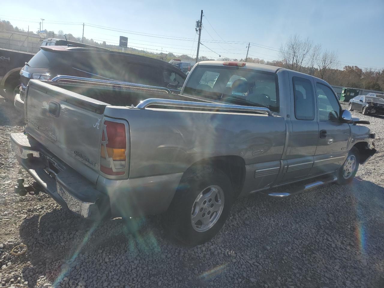 1999 Chevrolet Silverado VIN 2GCEC19V9X1130083 Copart auction photo, front end damage thumbnail 3