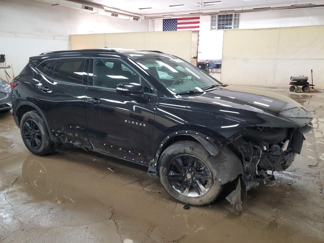 2021 Chevrolet Blazer VIN 3GNKBHRS1MS558225 Copart auction photo, front end / side damage thumbnail 4