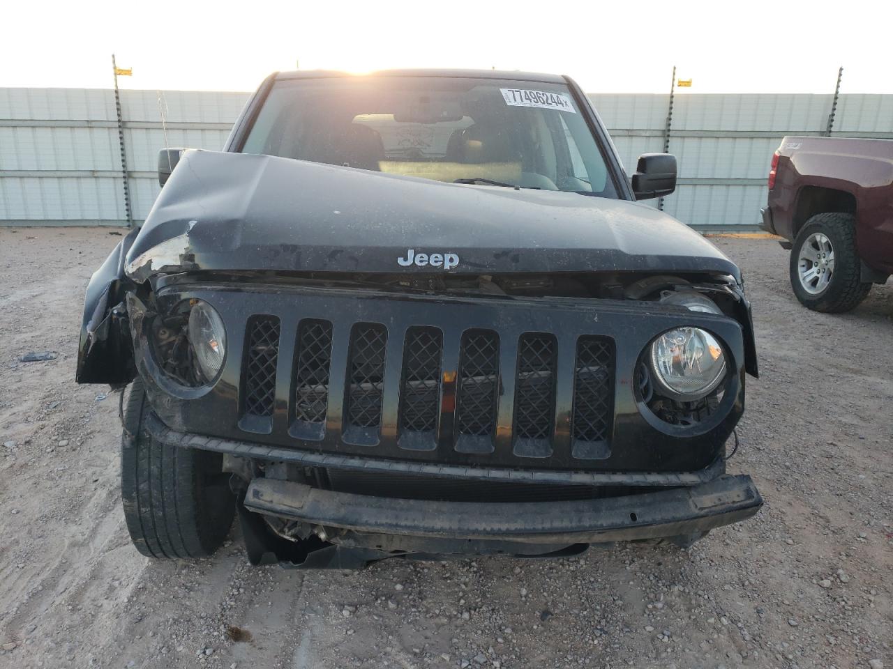 2016 Jeep Liberty (Patriot) VIN 1C4NJPFA4GD514772 Copart auction photo, front end / minor dent/scratches damage thumbnail 5