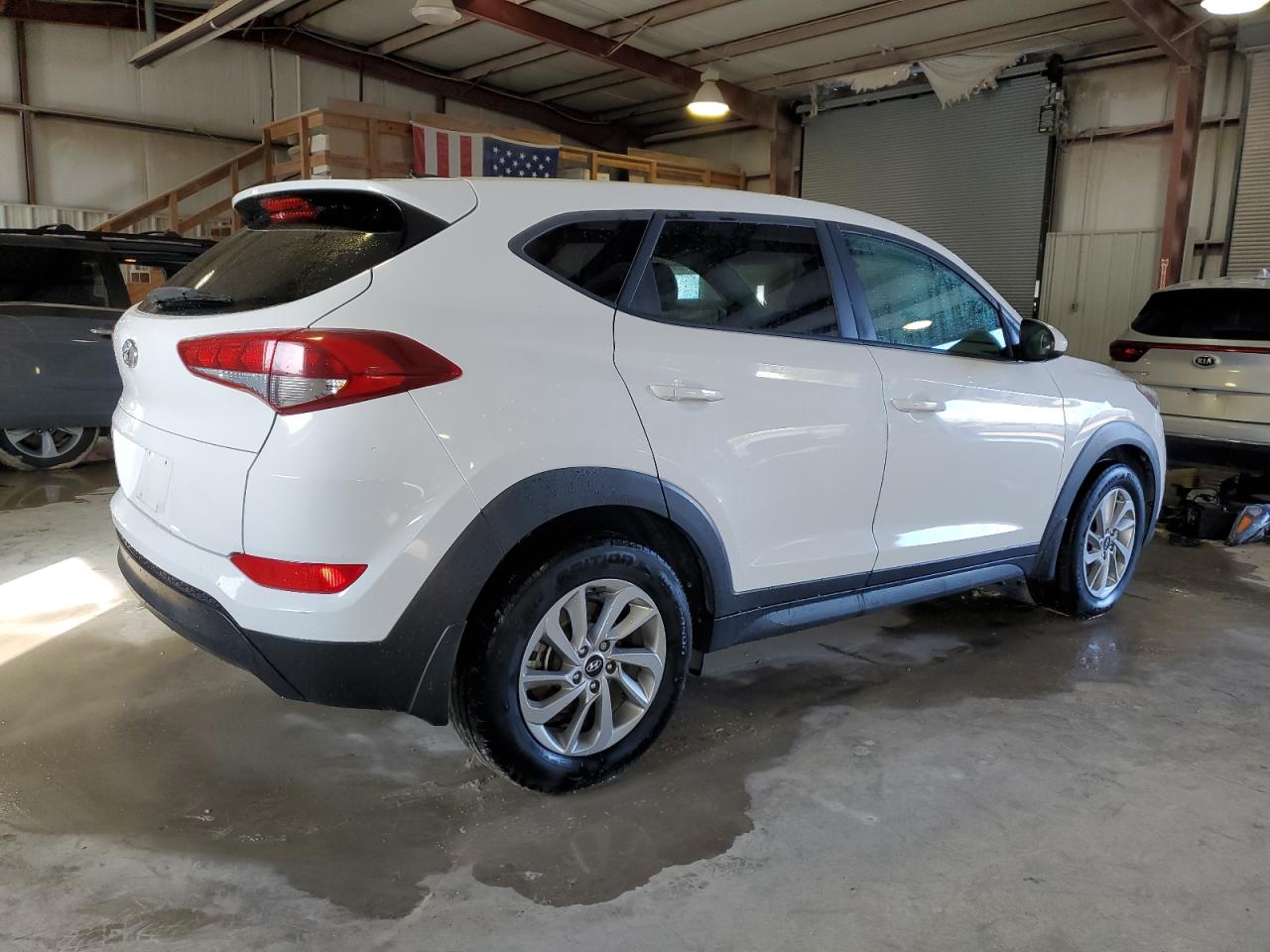 2017 Hyundai Tucson VIN KM8J23A43HU309740 Copart auction photo, front end / side damage thumbnail 3