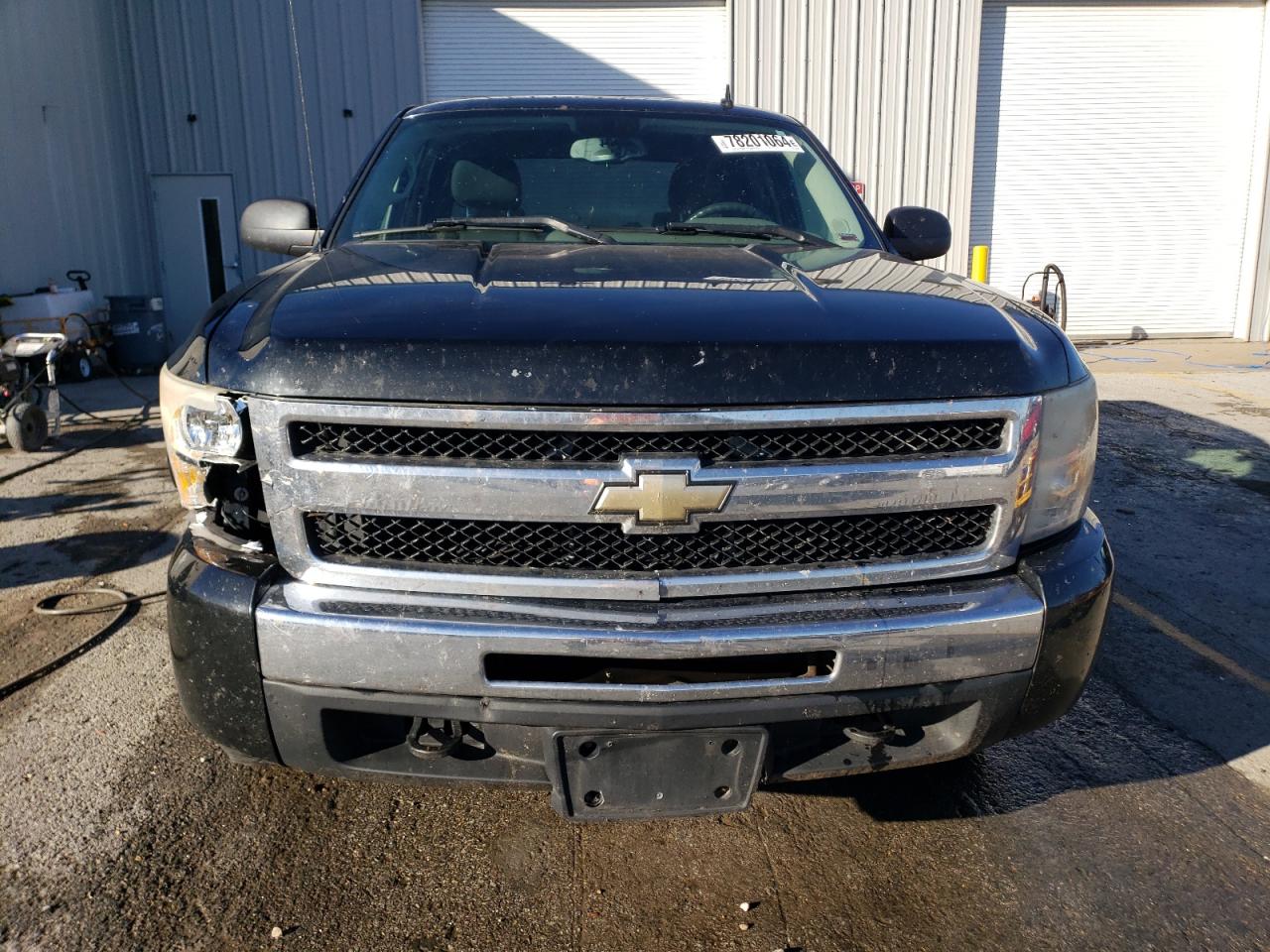 2011 Chevrolet Silverado VIN 3GCPKREA8BG136843 Copart auction photo, front end damage thumbnail 5