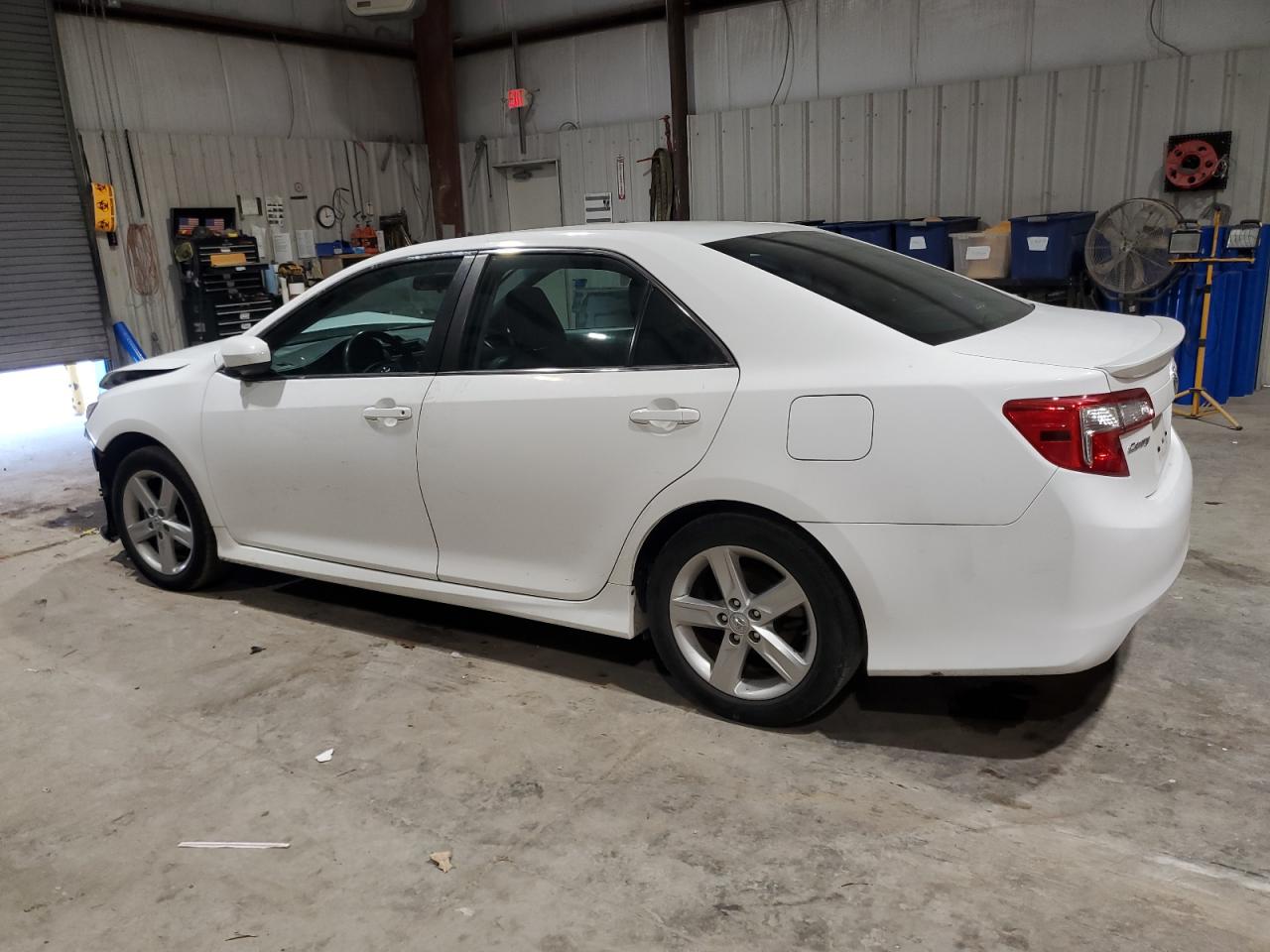 2014 Toyota Camry VIN 4T1BF1FKXEU780669 Copart auction photo, front end damage thumbnail 2