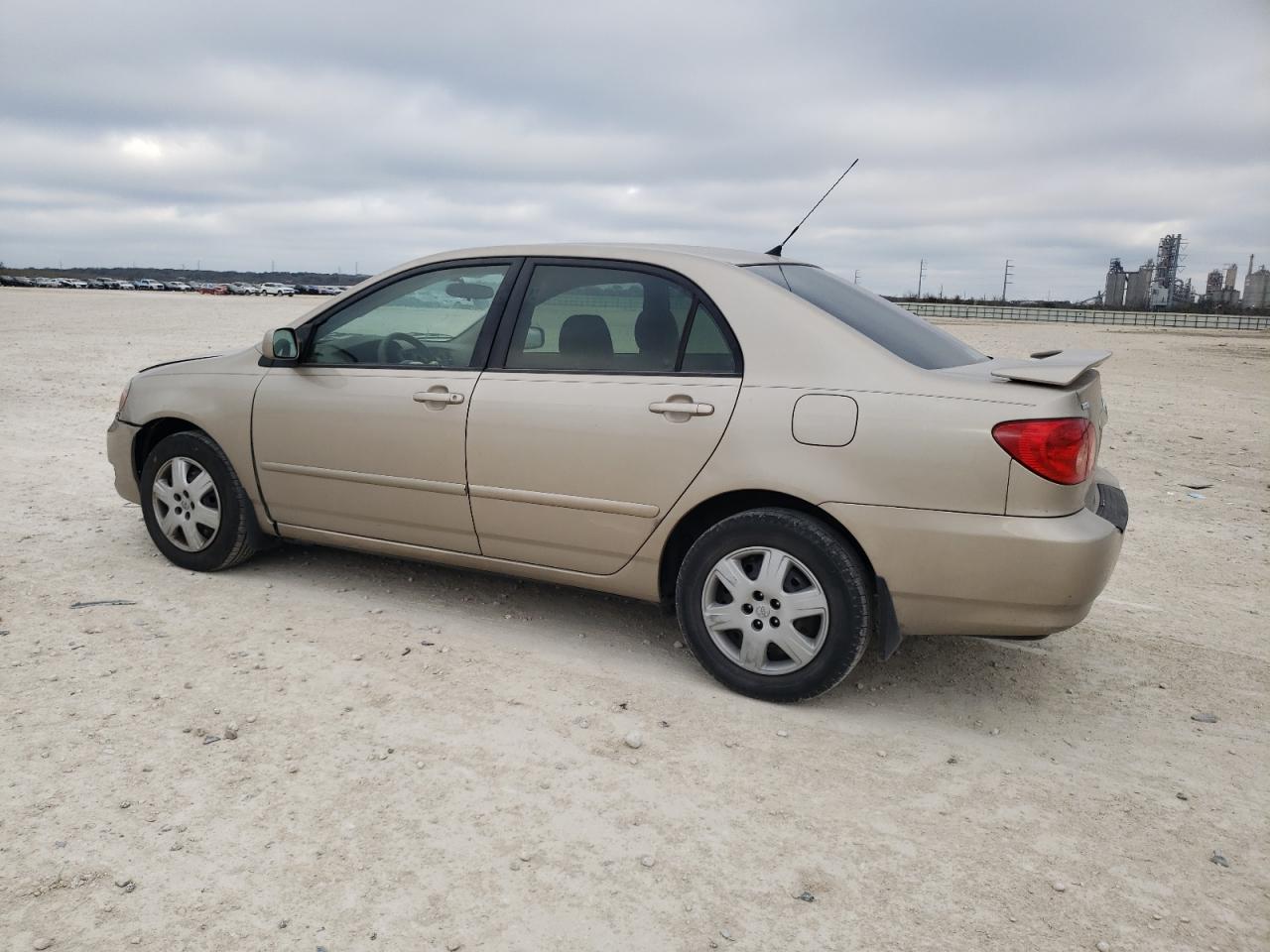 2005 Toyota Corolla VIN 1NXBR30E25Z525262 Copart auction photo, front end / side damage thumbnail 2
