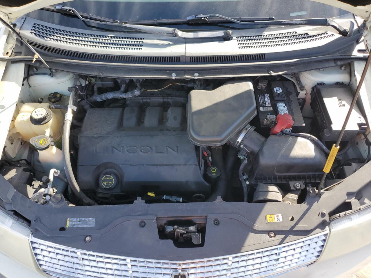 2008 Lincoln MKX VIN 2LMDU68C68BJ20841 Copart auction photo, front end / minor dent/scratches damage thumbnail 12