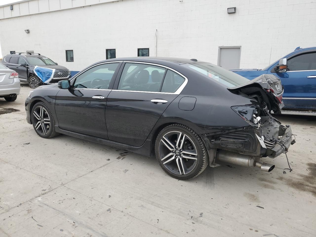 2016 Honda Accord VIN 1HGCR3F9XGA004475 Copart auction photo, rear end / side damage thumbnail 2