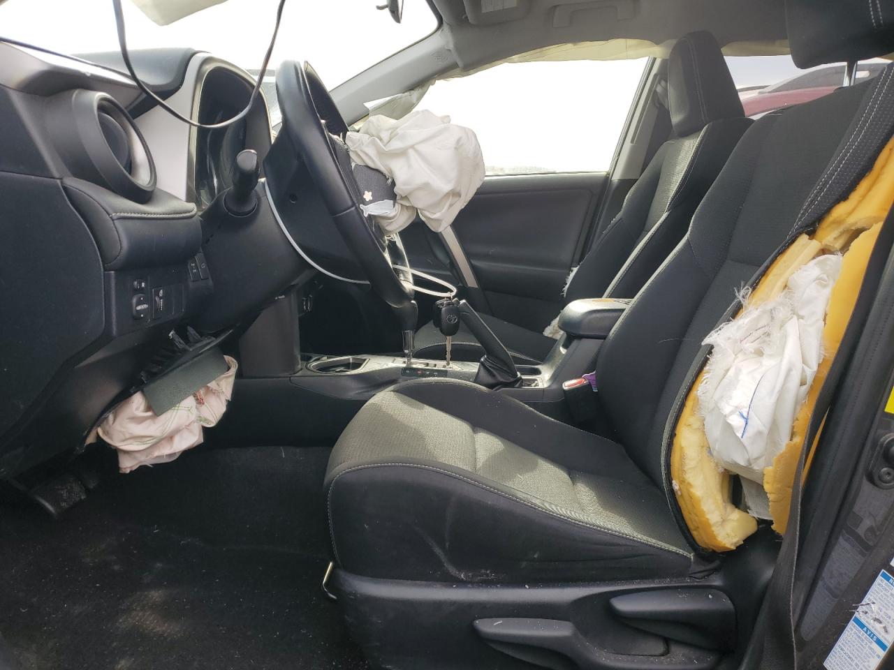 2016 Toyota RAV 4 VIN JTMRFREV5GJ063114 Copart auction photo, front end / side damage thumbnail 7