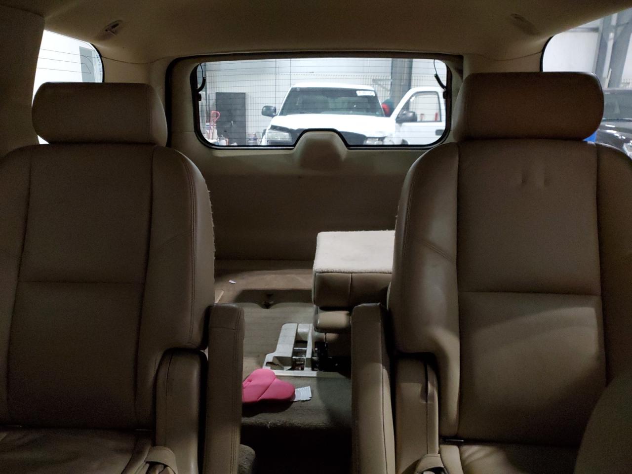 2010 Chevrolet Tahoe VIN 1GNUKCE02AR145227 Copart auction photo, front end damage thumbnail 10