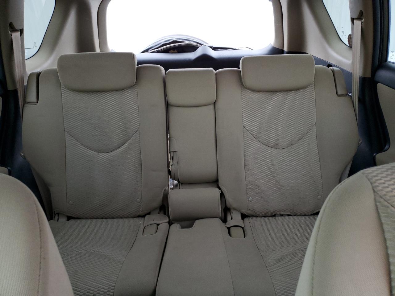 2011 Toyota RAV 4 VIN 2T3BF4DV8BW115528 Copart auction photo, rear end / minor dent/scratches damage thumbnail 10