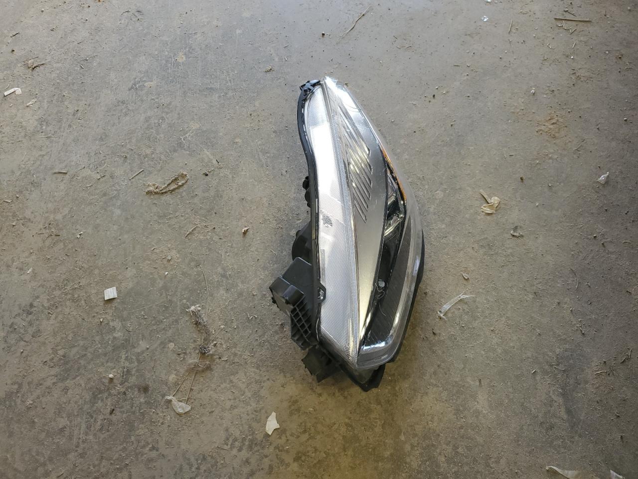 2018 Ford Escape VIN 1FMCU0HD5JUC69190 Copart auction photo, front end / minor dent/scratches damage thumbnail 13