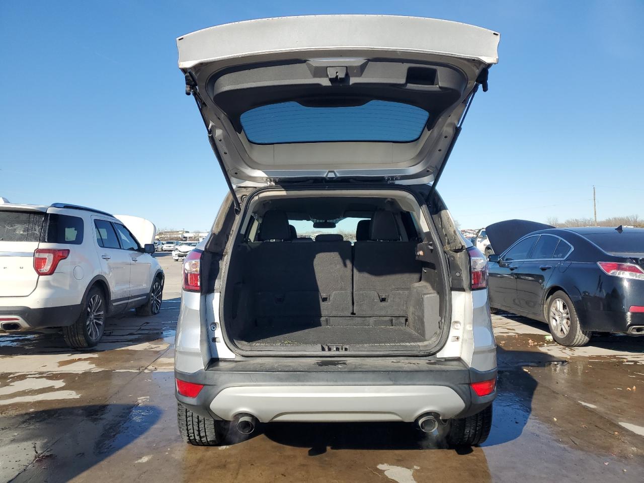 2018 Ford Escape VIN 1FMCU0GD1JUA37073 Copart auction photo, side damage thumbnail 6