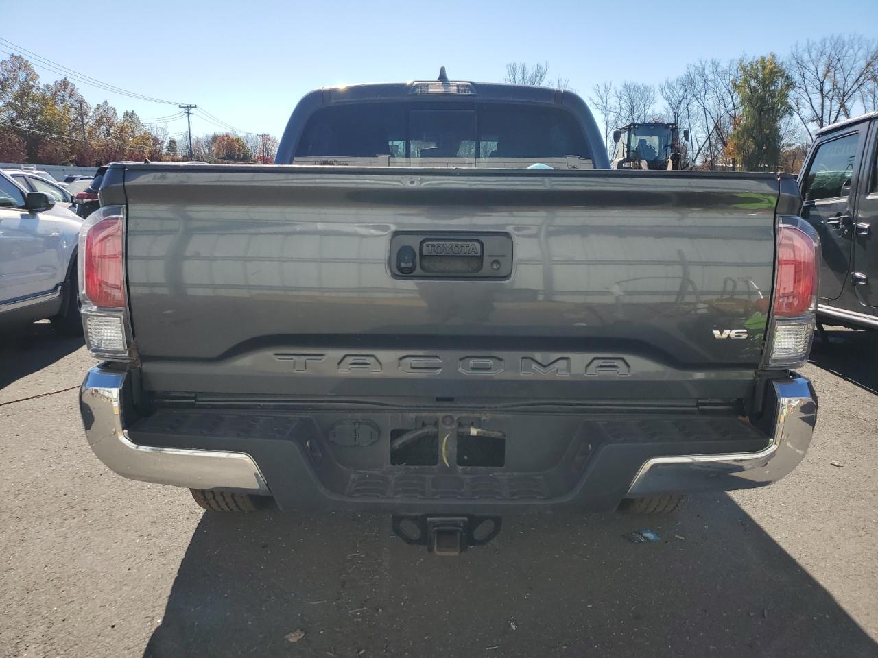 2022 Toyota Tacoma VIN 3TMCZ5AN4NM521611 Copart auction photo, side / front end damage thumbnail 6