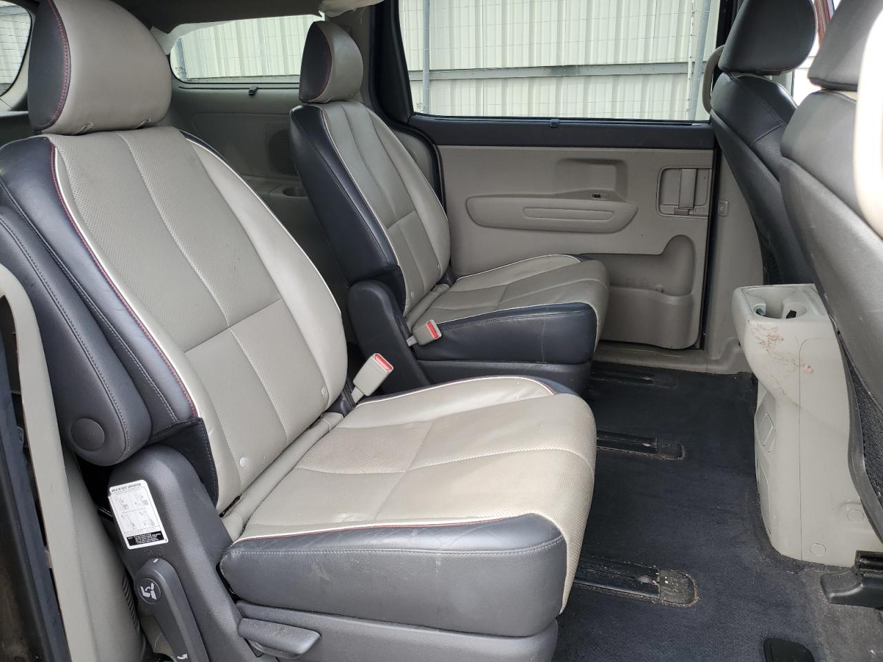 2017 KIA Sedona VIN KNDMB5C15H6325541 Copart auction photo, rear end / side damage thumbnail 12