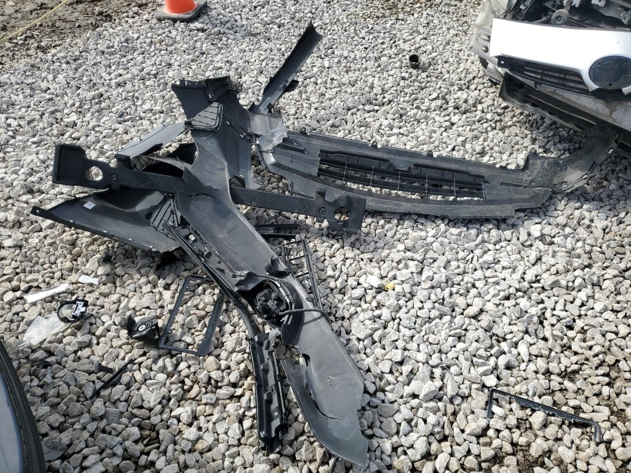 2018 Toyota RAV 4 VIN JTMZFREV7JJ154344 Copart auction photo, front end damage thumbnail 13