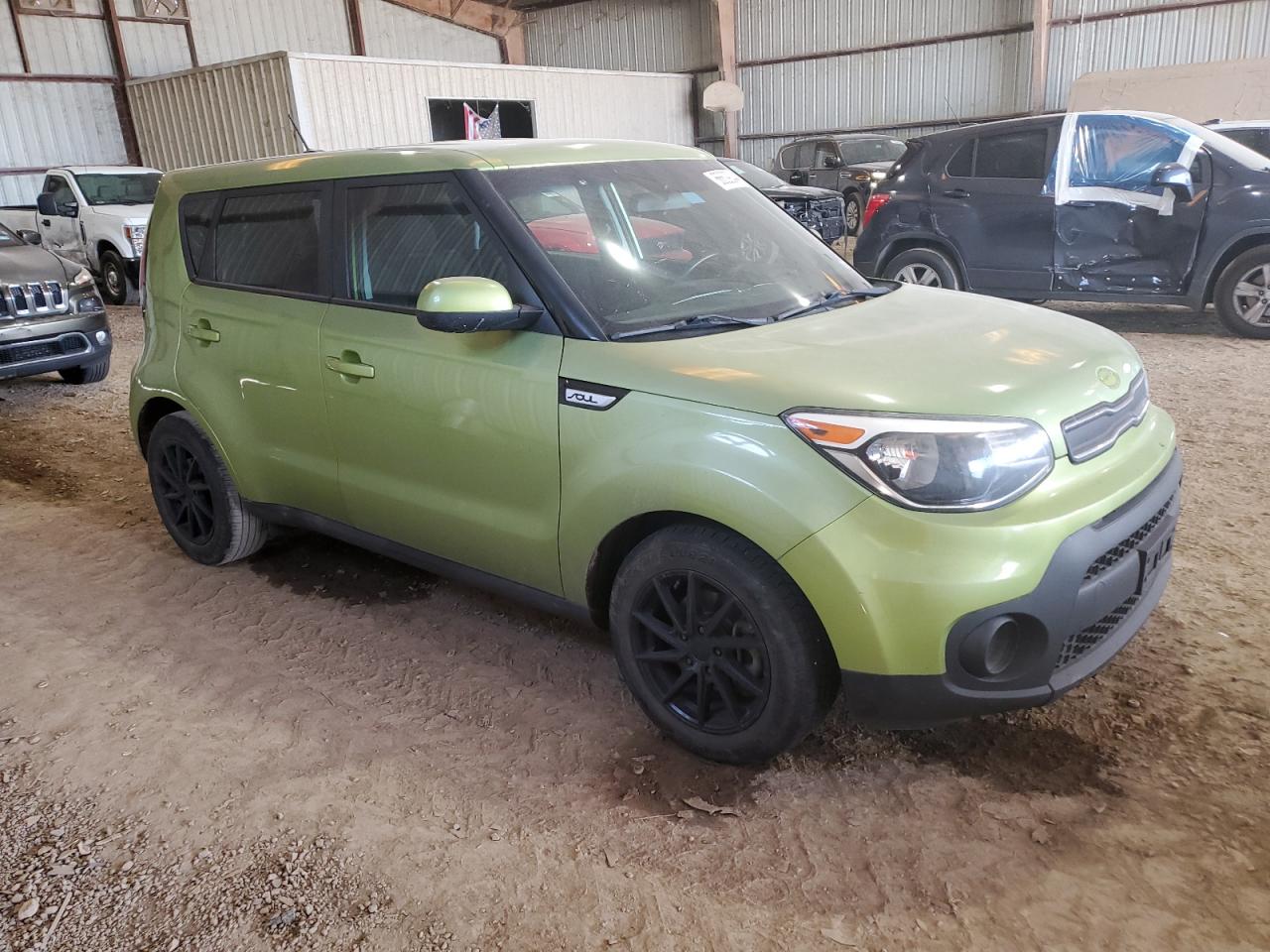 2017 KIA Soul VIN KNDJN2A24H7881855 Copart auction photo, vandalism / minor dent/scratches damage thumbnail 4