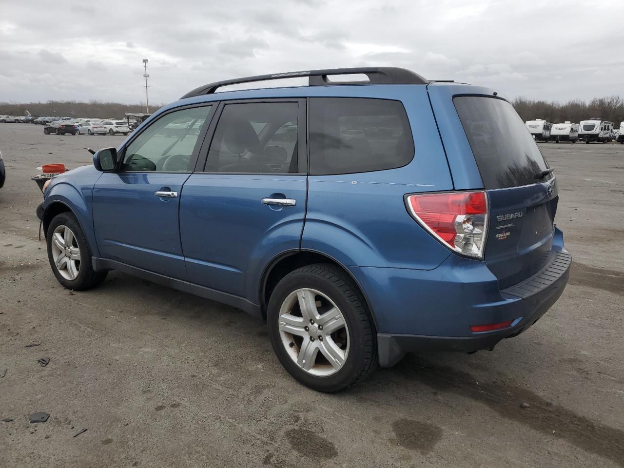 2010 Subaru Forester VIN JF2SH6CC1AH722303 Copart auction photo, front end damage thumbnail 2