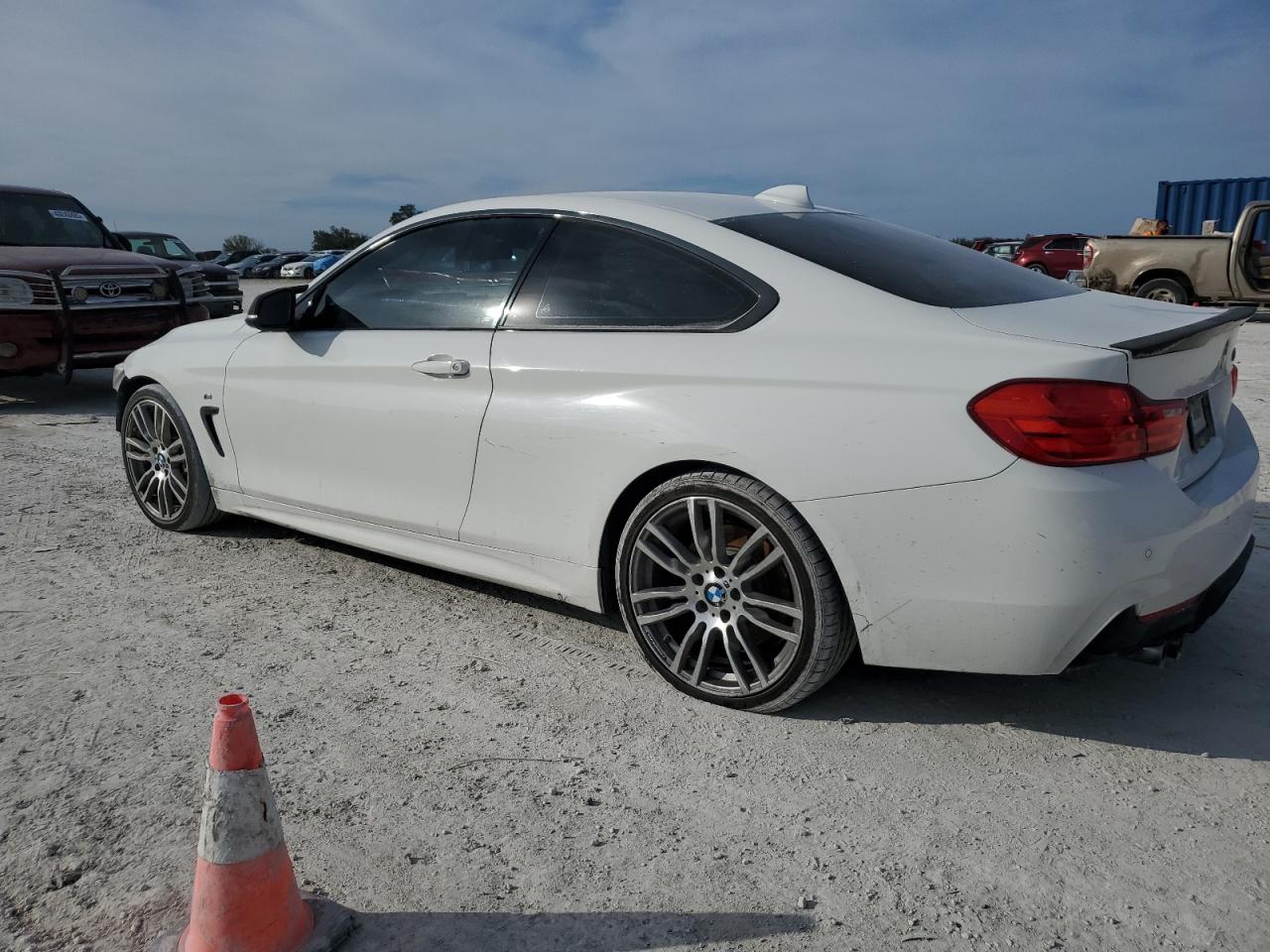 2016 BMW 4er VIN WBA3N7C56GK226974 Copart auction photo, front end damage thumbnail 2